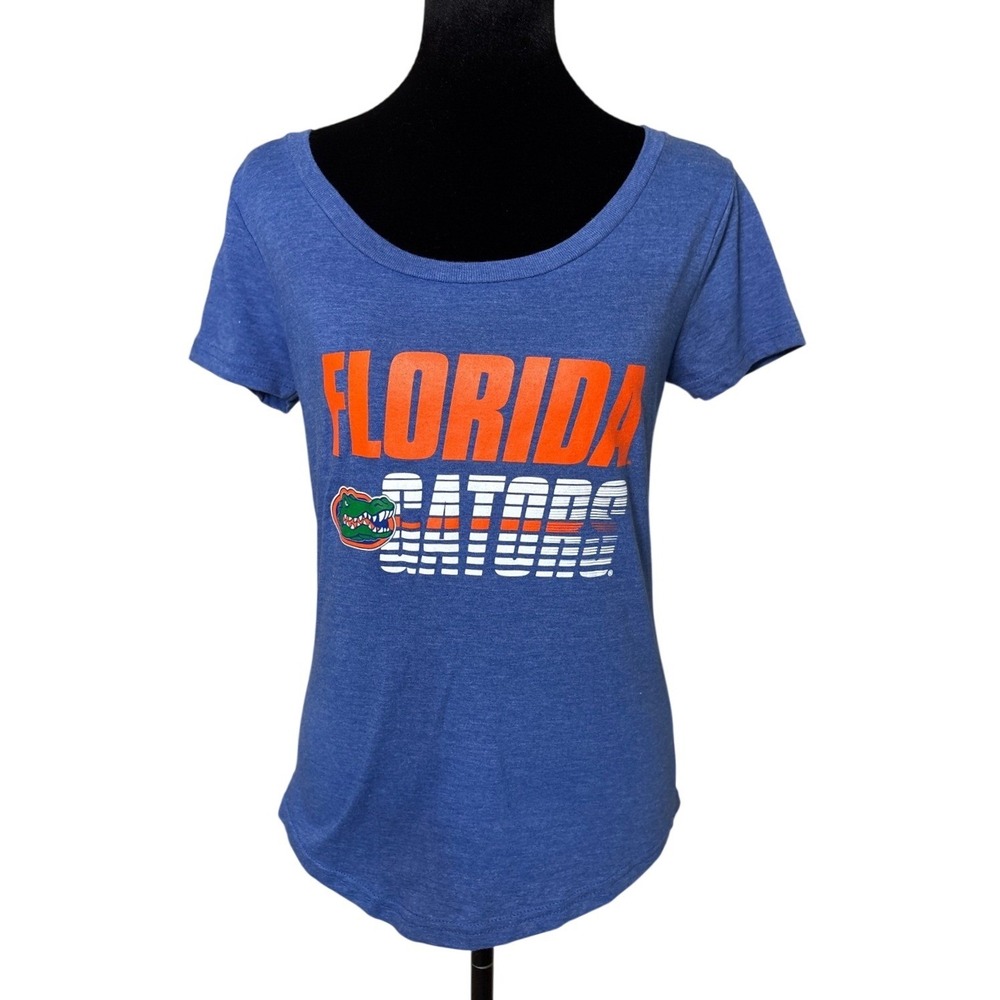 NWT The Victory Florida‎ Gators Womens Small Blue Scoop Neck Graphic T-Shirt